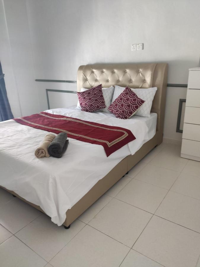 Private Pool Cassa Dinies, Wifi , Bbq,10 Pax Villa Rantau Panjang Екстериор снимка