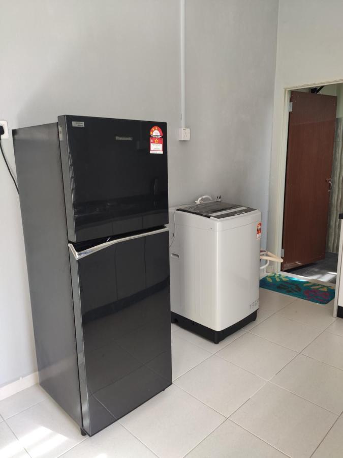 Private Pool Cassa Dinies, Wifi , Bbq,10 Pax Villa Rantau Panjang Екстериор снимка